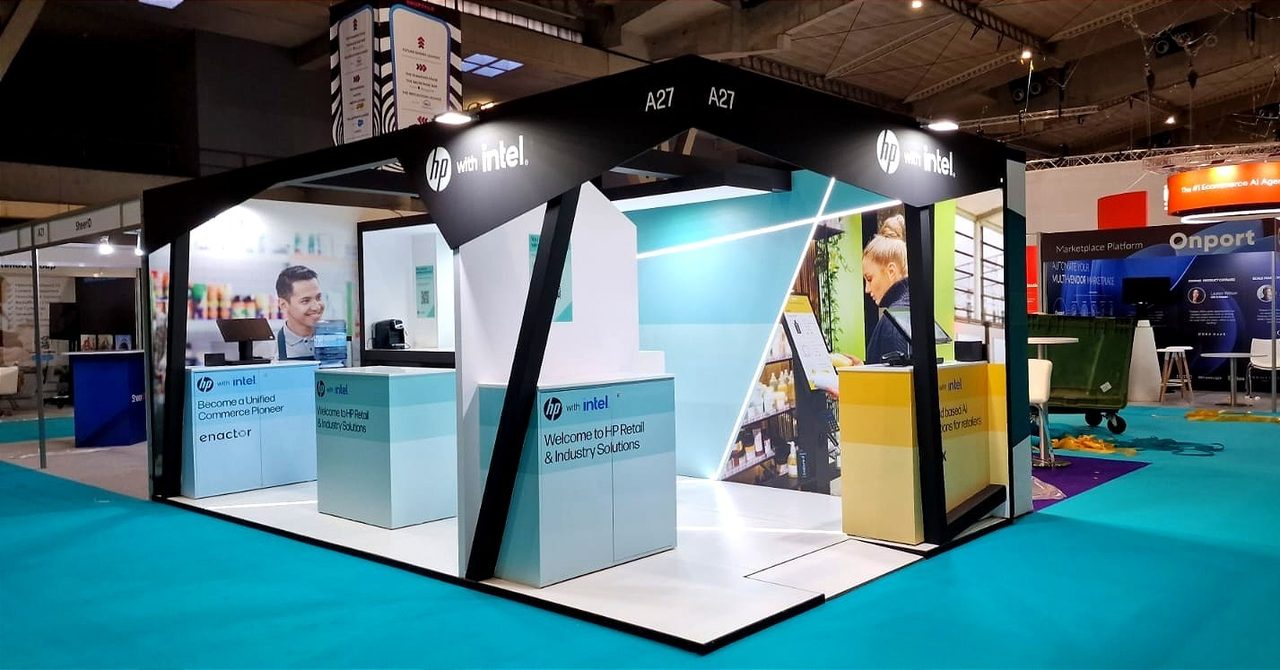 Stand impreso en una feria